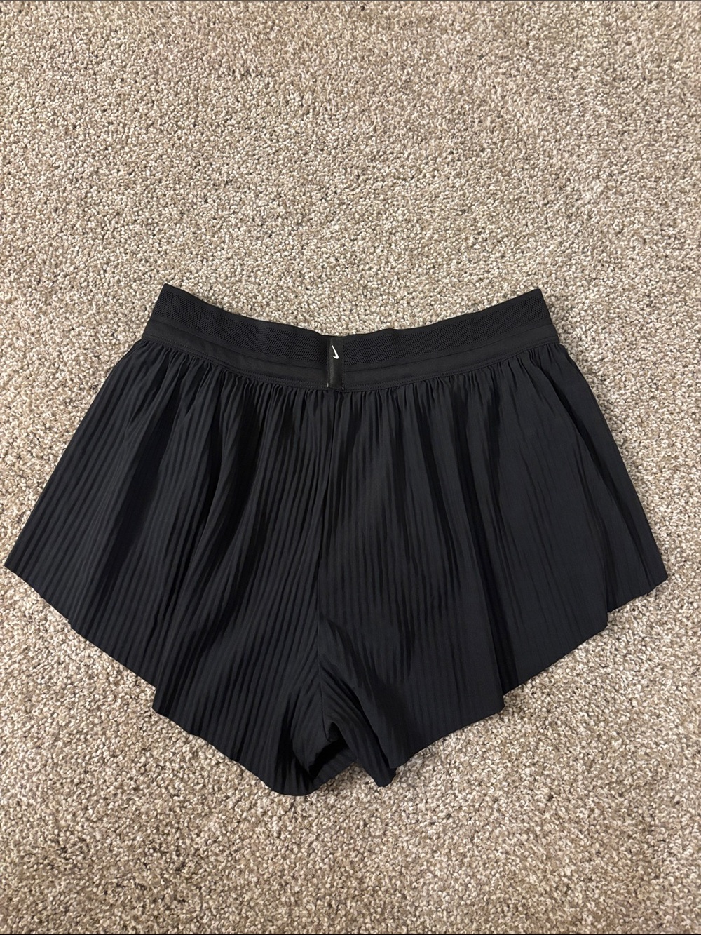 Nike AeroSwift Shorts (medium) - Picture 2 of 4